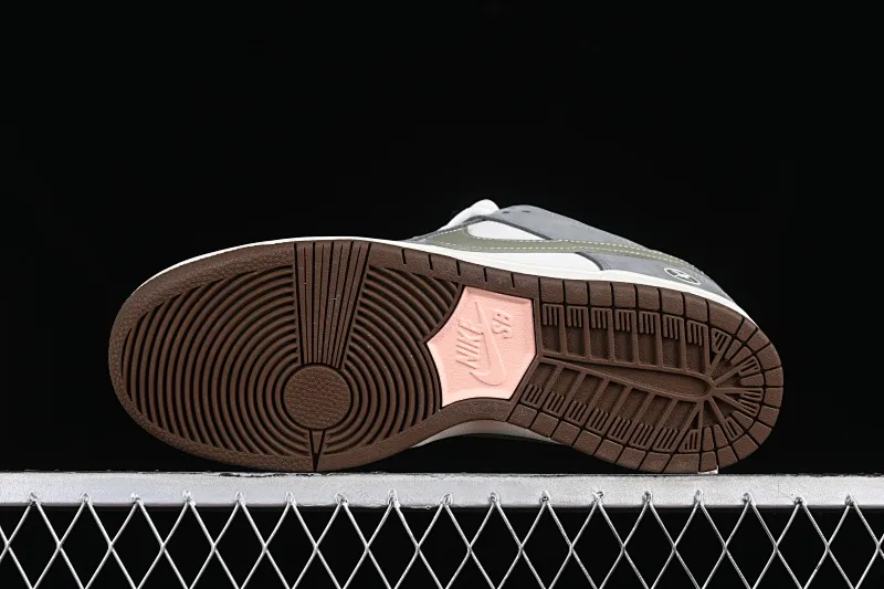 All categories Nk SB Dunk Series Nk SB Dunk Low Low-top sneakers Foreign trade version Yuto Horigome x Nk SB Dunk Low joint model SB low-top casual sports skateboard shoes FQ1180-001